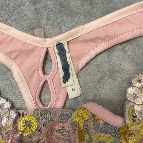 New! For Love and Lemons Swirly Star Panty 10164 - Picture 7 of 10